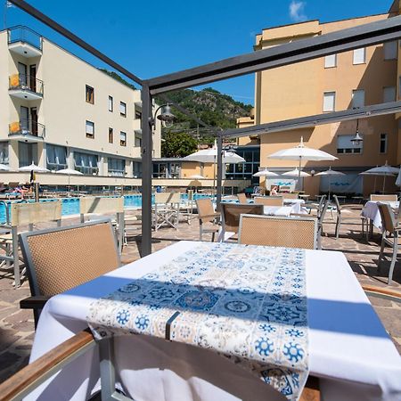 Casa Vacanza San Pietro マイオーリ エクステリア 写真