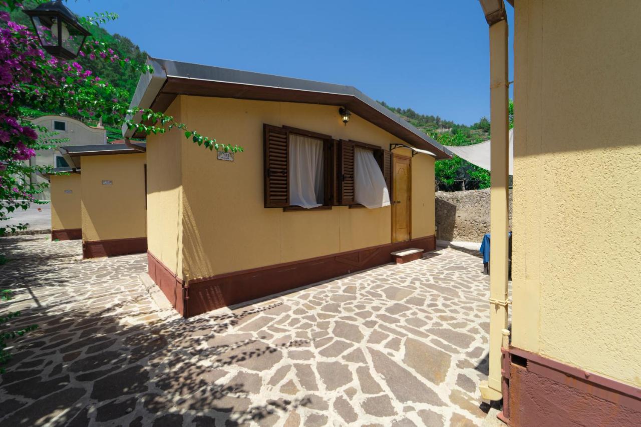 Casa Vacanza San Pietro マイオーリ エクステリア 写真