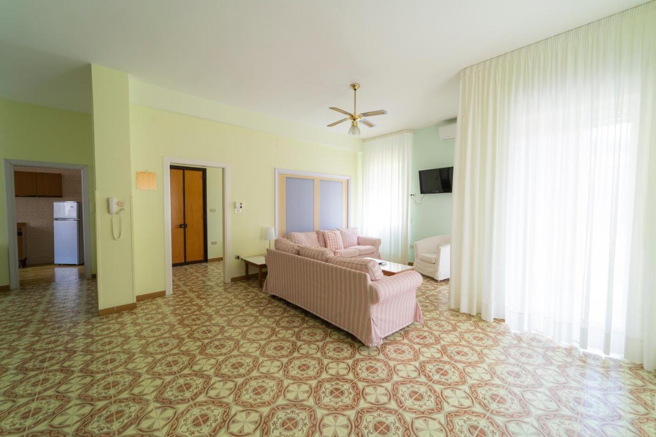 Casa Vacanza San Pietro マイオーリ エクステリア 写真