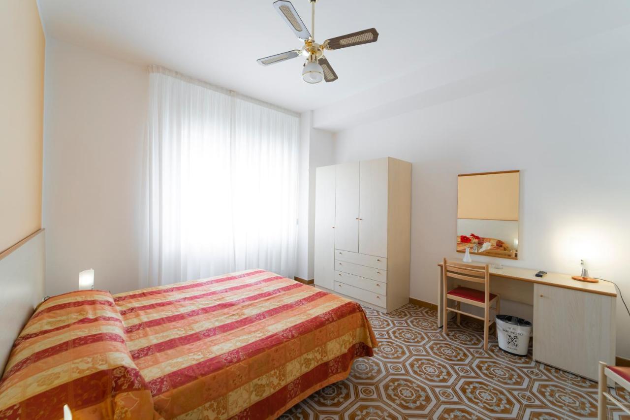 Casa Vacanza San Pietro マイオーリ エクステリア 写真