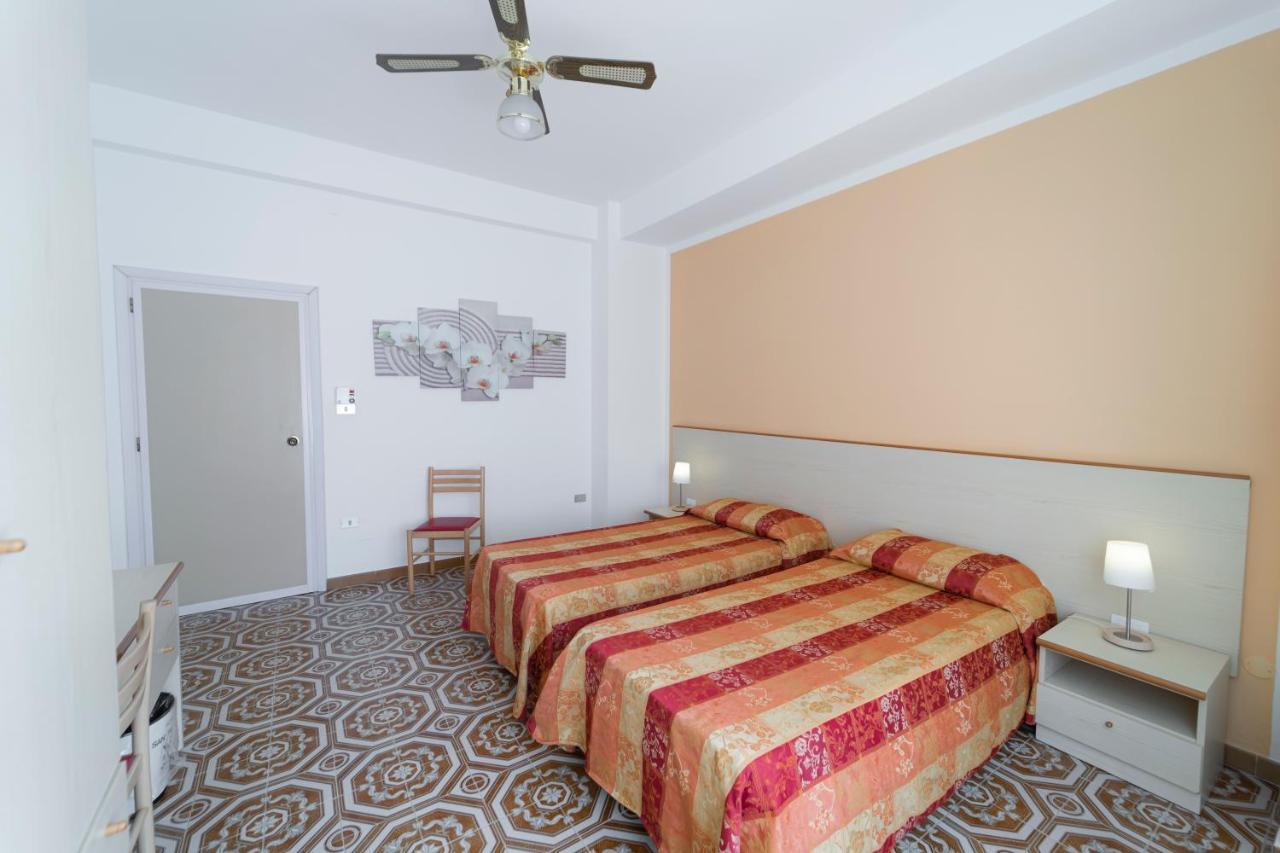 Casa Vacanza San Pietro マイオーリ エクステリア 写真