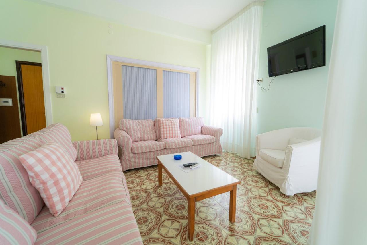 Casa Vacanza San Pietro マイオーリ エクステリア 写真