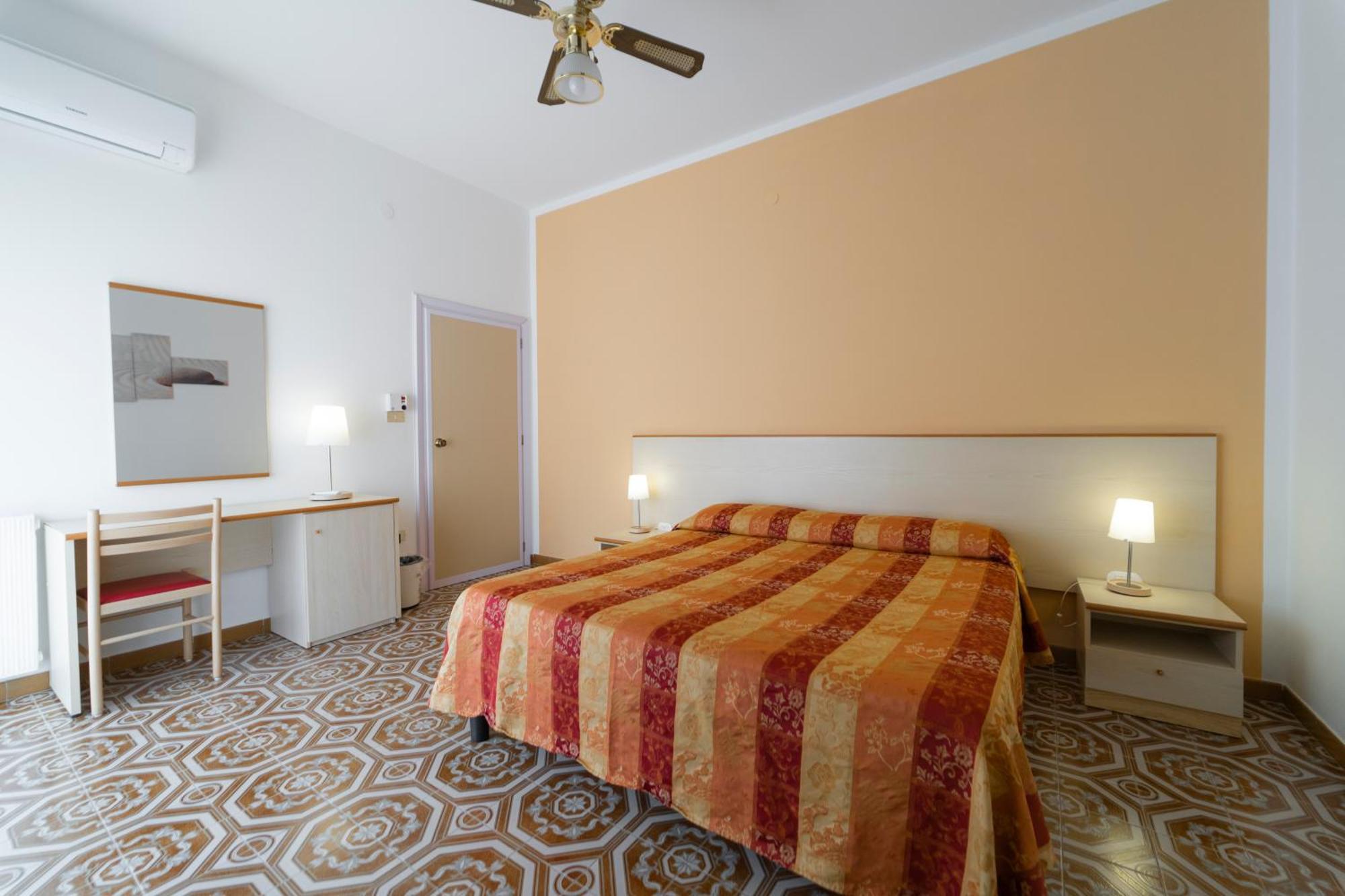 Casa Vacanza San Pietro マイオーリ エクステリア 写真